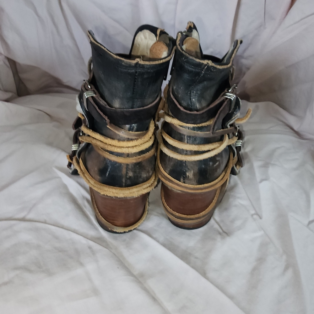 Freebird Crue Booties - Picture 3 of 7